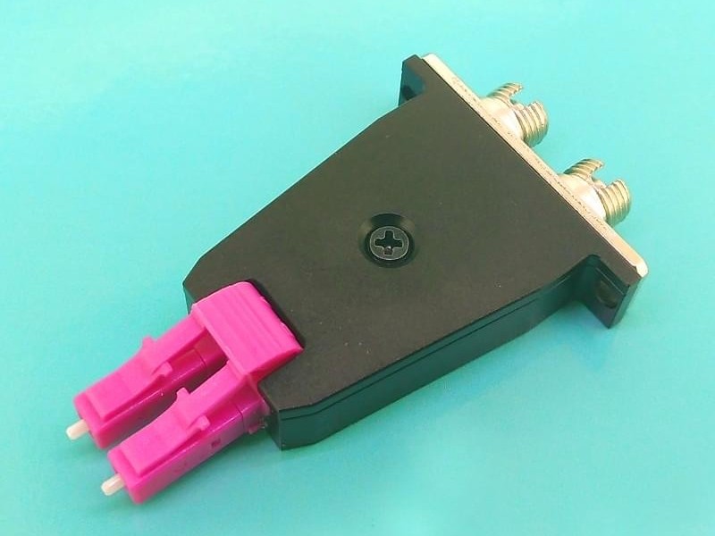 FC母-LC公雙工光纖適配器 FC母-LC公雙工光纖適配器