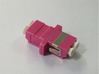 LC OM4 紫紅色 無天窗光纖適配器，耦合器