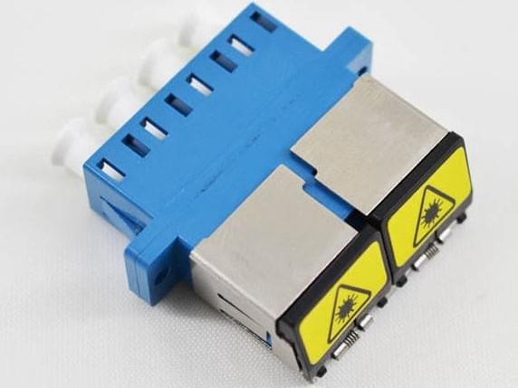 LC 4C 帶金屬殼保護 翻蓋光纖適配器，耦合器