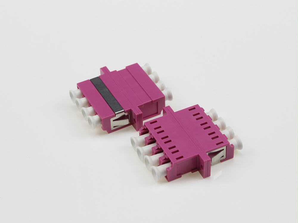 LC OM4 4C 有耳光纖適配器 LC OM4 4C 有耳光纖適配器