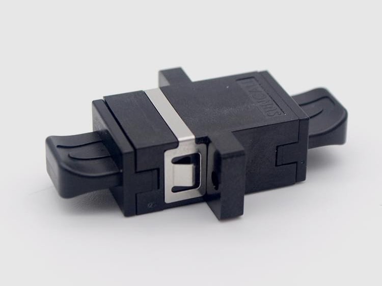 MPO 螺栓反向型 光纖適配器 MPO 螺栓反向型 光纖適配器