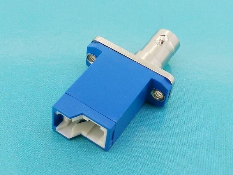 E2000-ST UPC SX 轉(zhuǎn)接器 E2000-ST UPC SX 轉(zhuǎn)接器