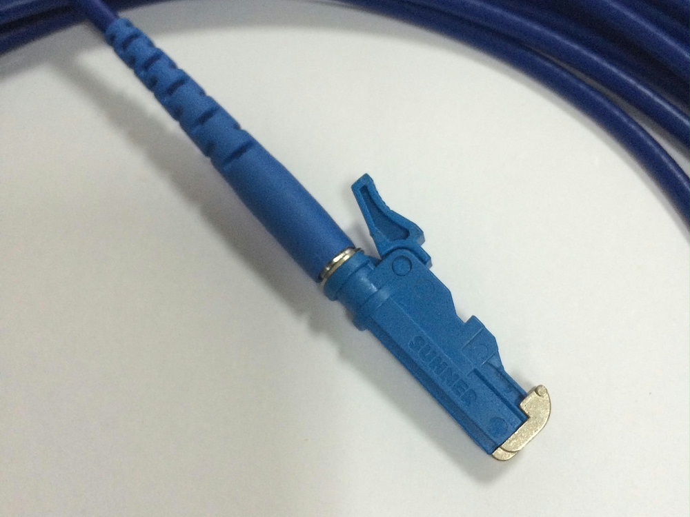 E2000/UPC 鎧裝跳線，光纖跳線