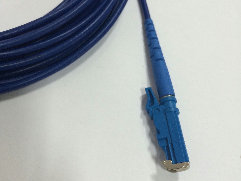 E2000/UPC 鎧裝跳線，光纖跳線