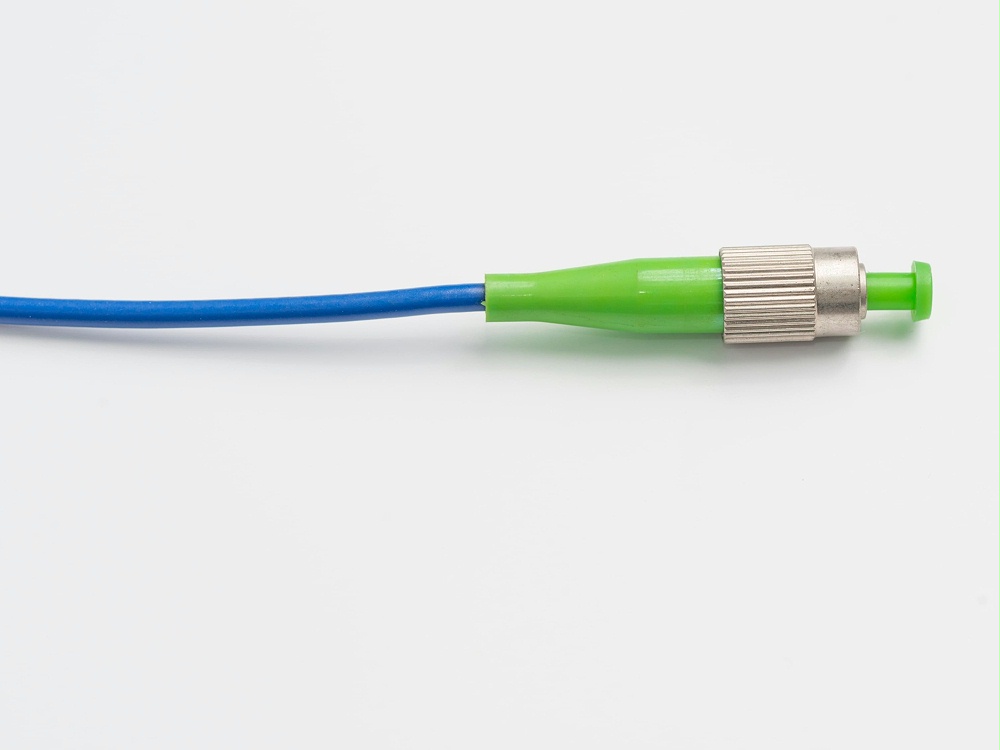 FC/APC 鎧裝跳線，光纖跳線