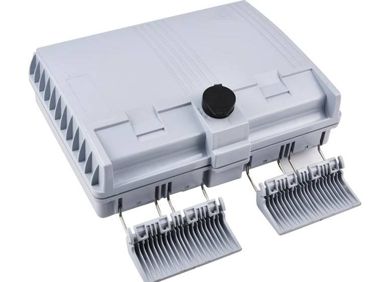 白色16芯分纖箱