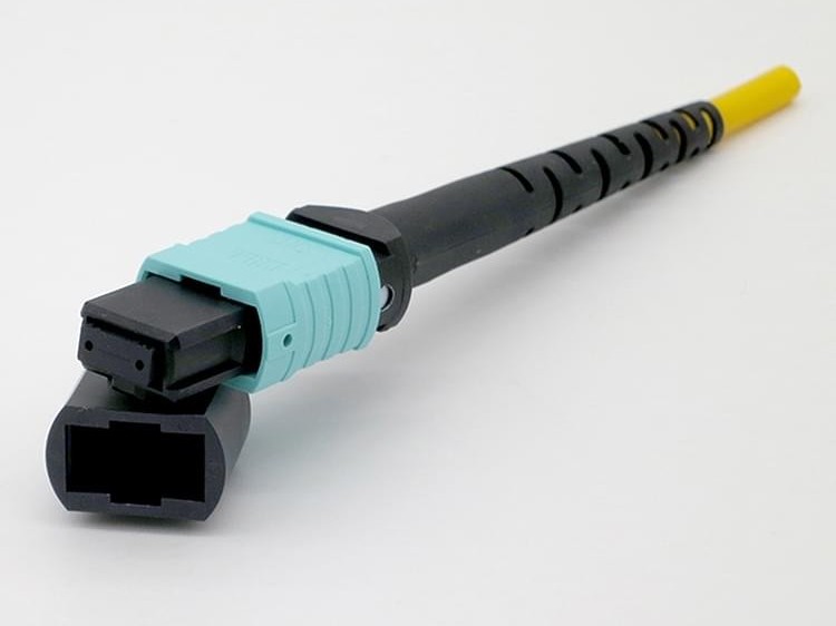 MPO OM3 圓纜光纖連接器