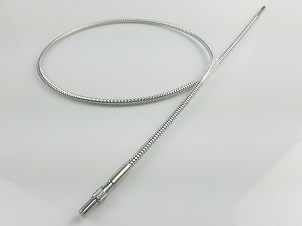 SMA905 金屬鎧裝光纖跳線