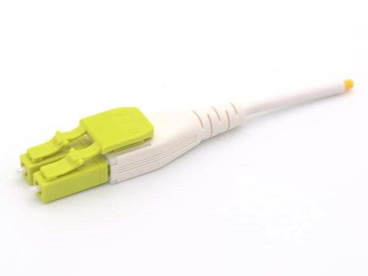 LC V4 uniboot 光纖連接器